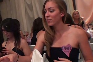 各种少妇wbb撒尿