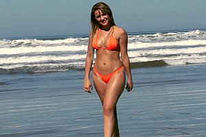 教官趁我晨勃把他裤子脱了男男